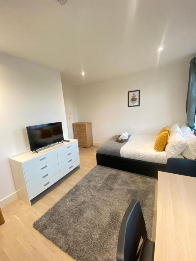 Cozy En-Suite Near Stratford Londra Dış mekan fotoğraf