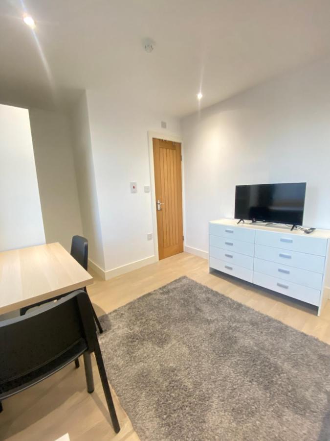Cozy En-Suite Near Stratford Londra Dış mekan fotoğraf