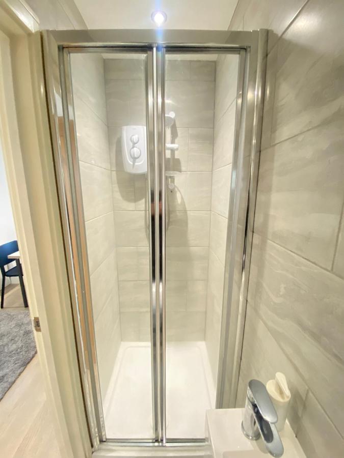 Cozy En-Suite Near Stratford Londra Dış mekan fotoğraf