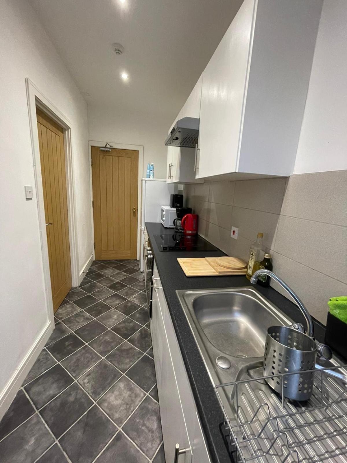 Cozy En-Suite Near Stratford Londra Dış mekan fotoğraf